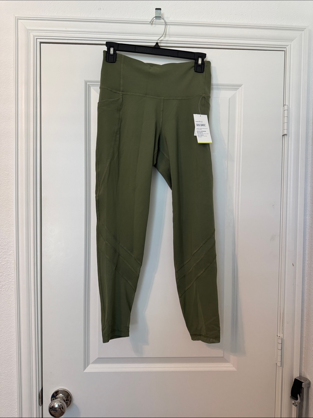 Old Navy Olive Active Leggings with Side Pocket